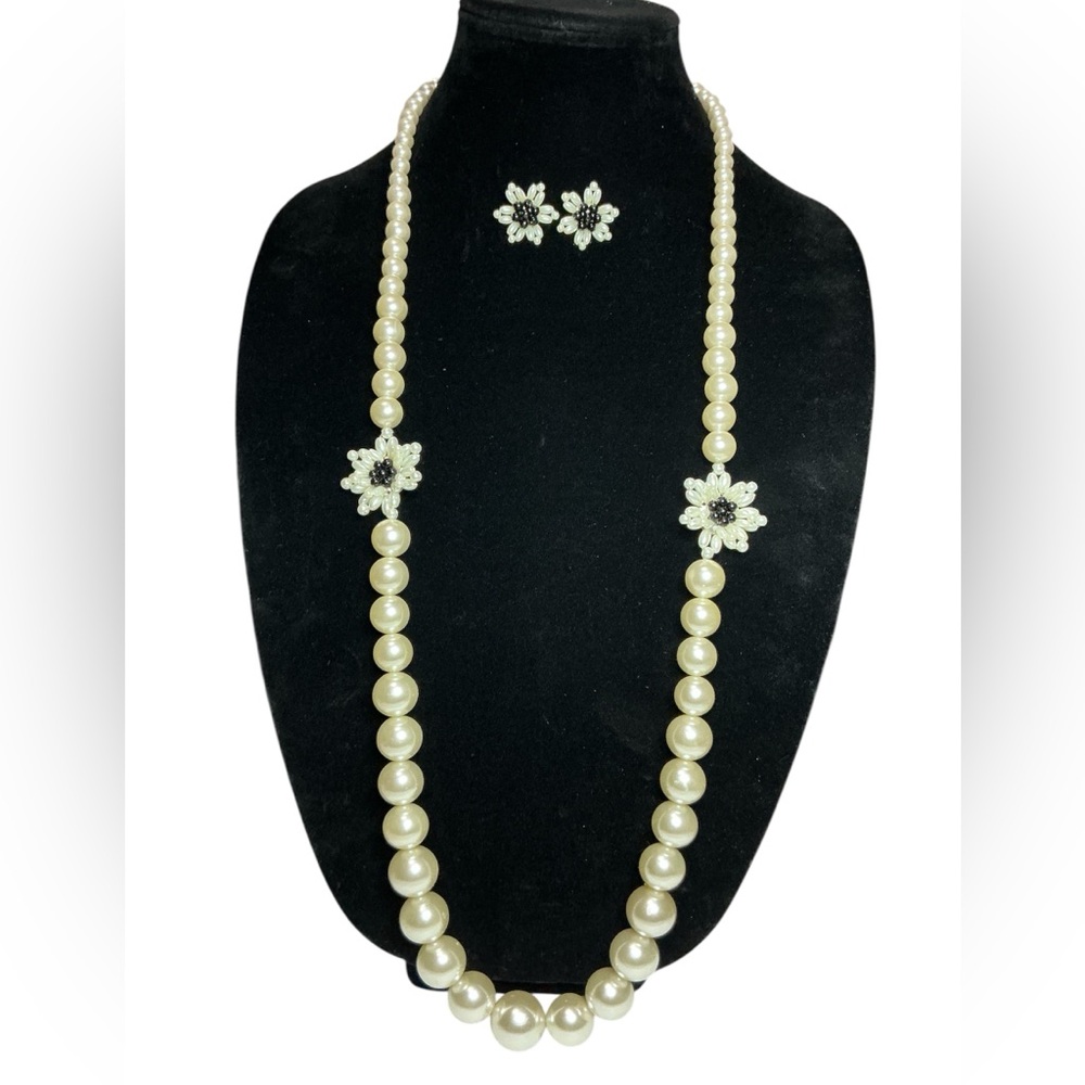 Kim Rogers Cream Pearl Jewelry Set - Picture 3 of 3
